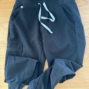 Figs Women’s Black Joggers - small